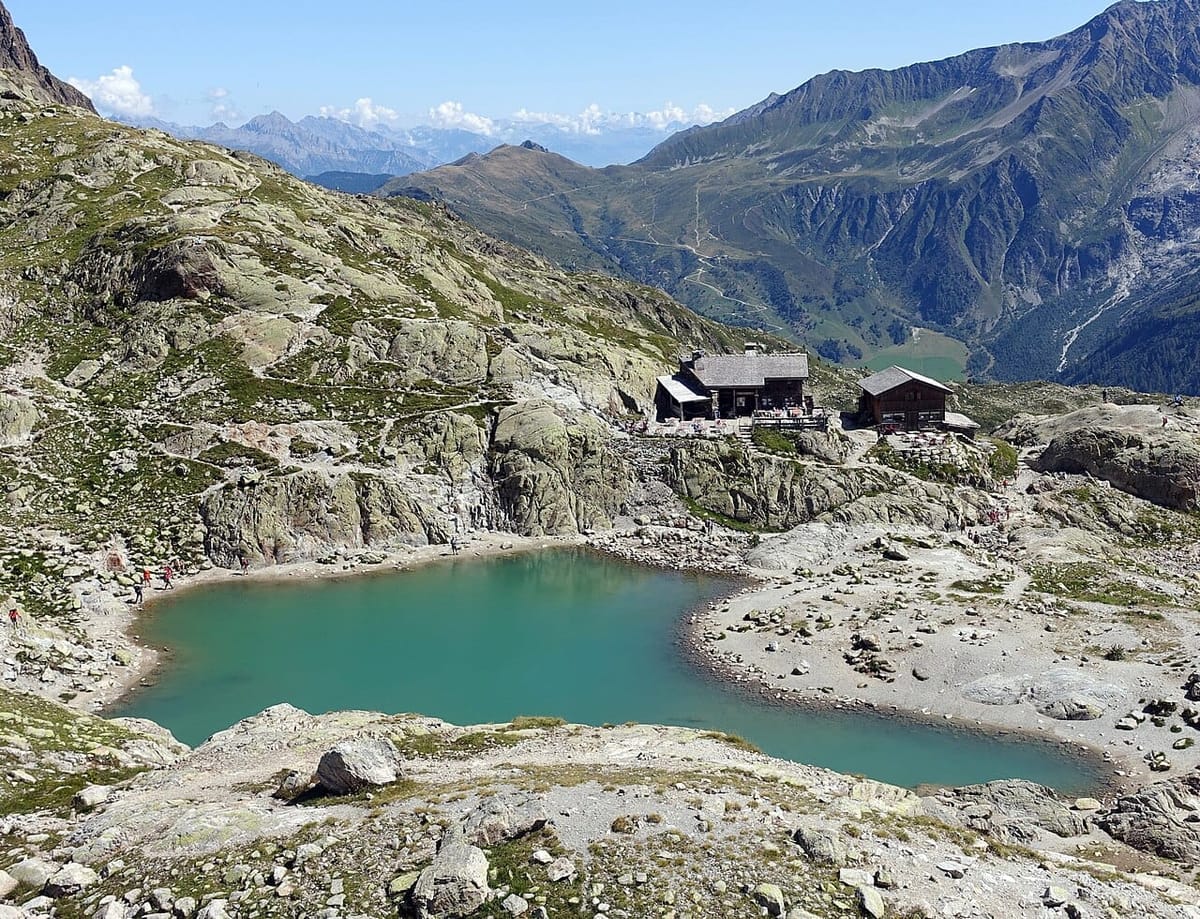 Tour des Aiguilles Rouges : le balcon face au Mont-Blanc